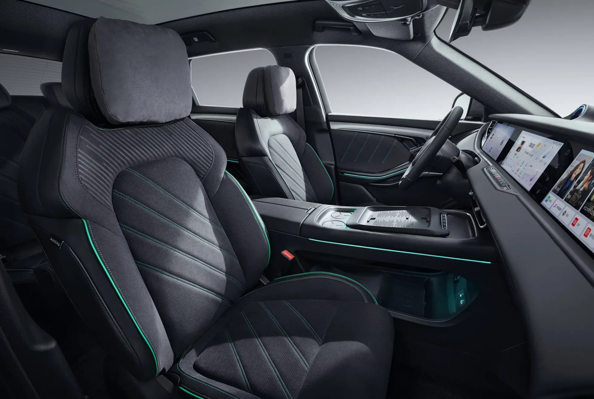 VOYAH Free 318 Competition interior